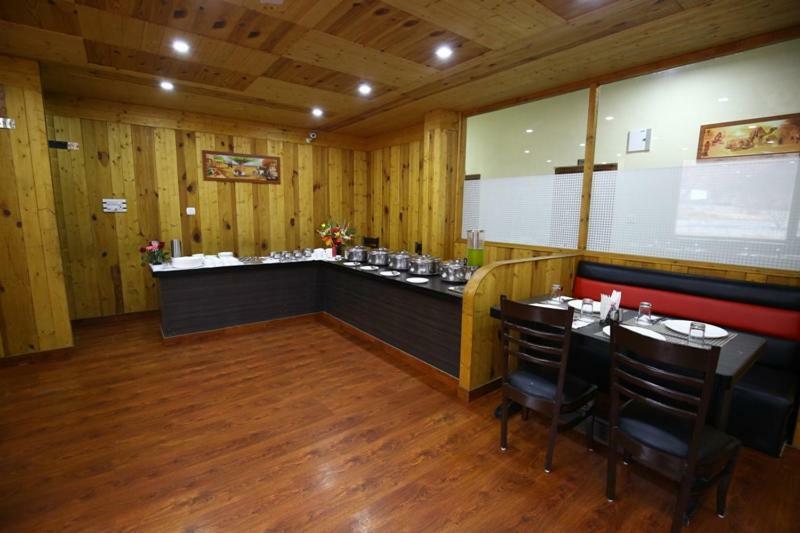 Hotels Apple Nest Manāli Екстериор снимка